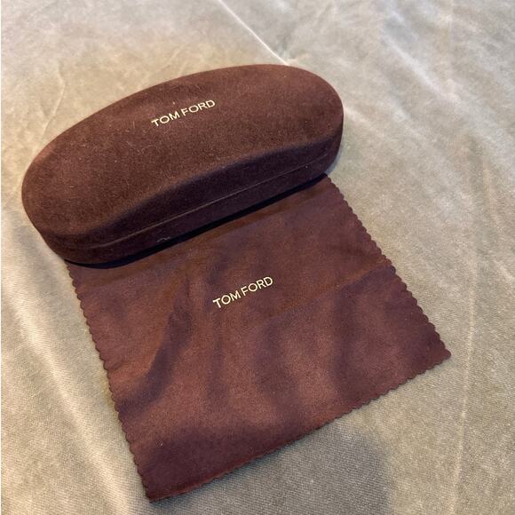 Tom Ford Dark Brown Suede Clamshell Sunglass Case with Cleaning Cloth. - Picture 2 of 4